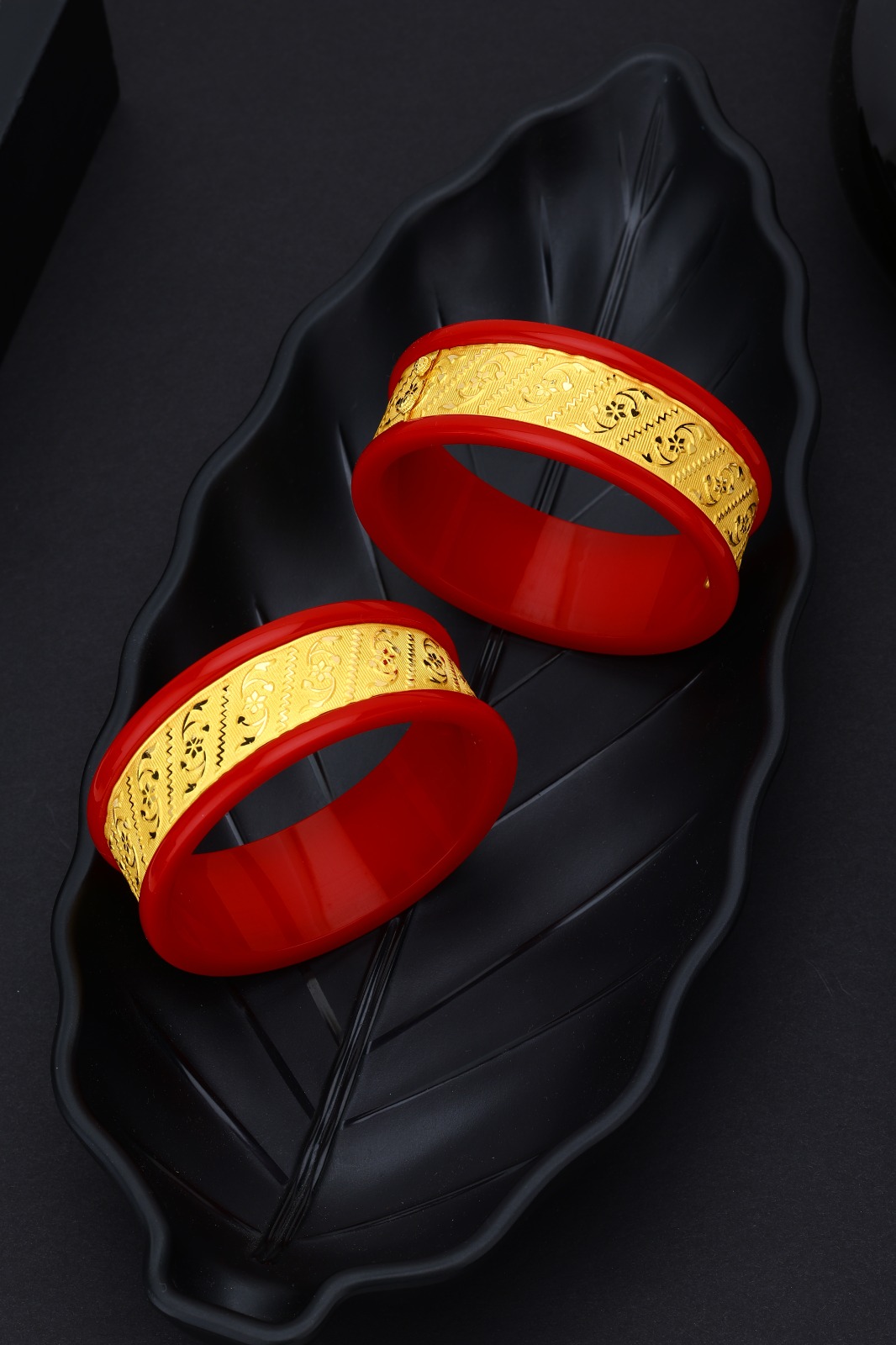 CHANNEL BANGLES